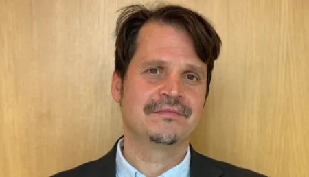 Photo of Professor Gregory Maniatopoulos